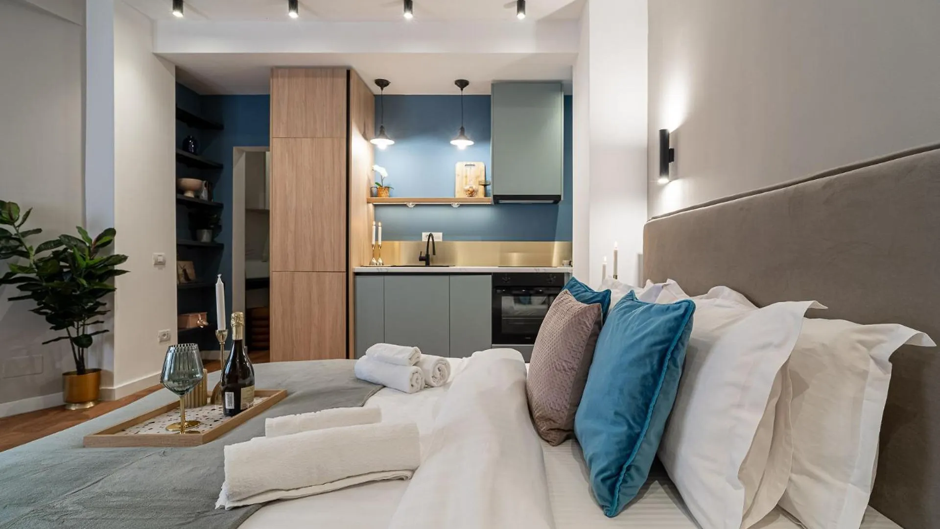 Apartment Urban Chic Studios Near Cismigiu & Calea Victoriei Bucharest Romania